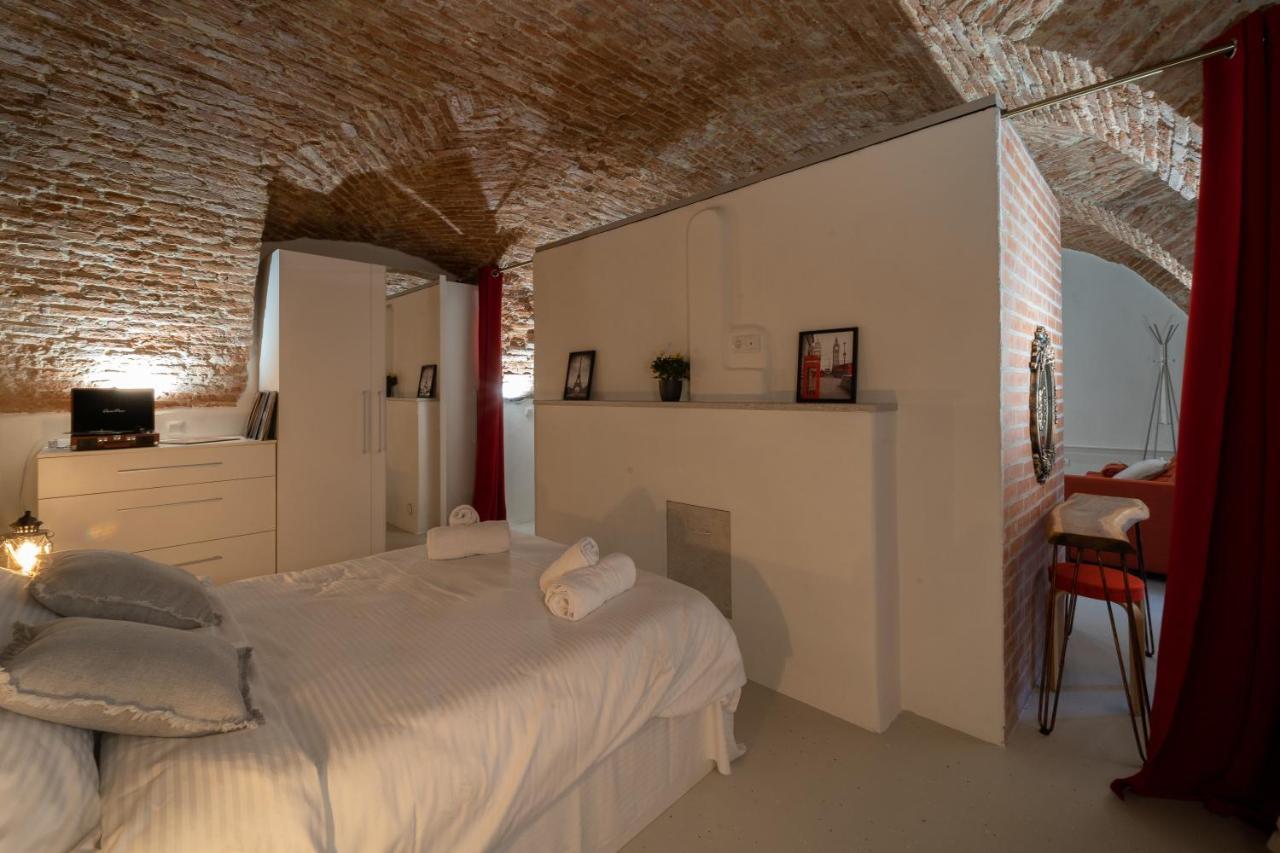 Apartament 5* Luxury In Unirii Square. Kluż-Napoka Zewnętrze zdjęcie